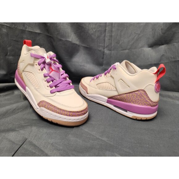 nike lola bunny shoes